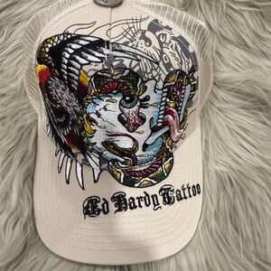Ed Hardy Embroidered Battle
Skull - Khaki SnapBack Cap